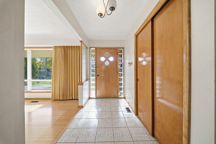 Property Photo:  486 Chatham Street  ON N3S 4J9 