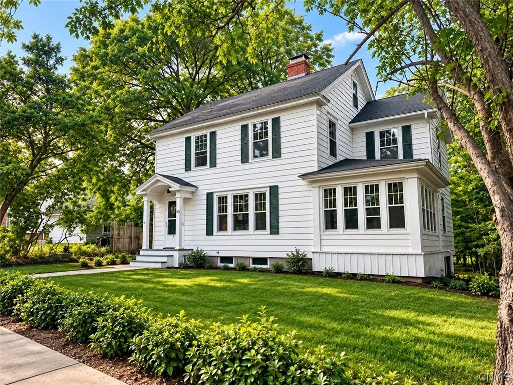 Property Photo:  301 Montana Street  NY 13210 