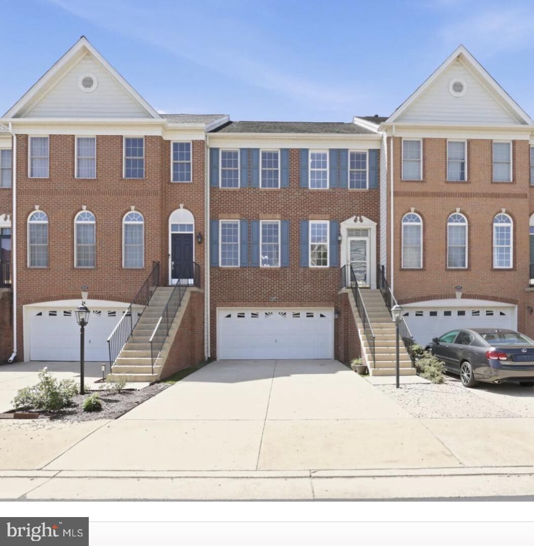 Property Photo:  22557 Welborne Manor Square  VA 20148 