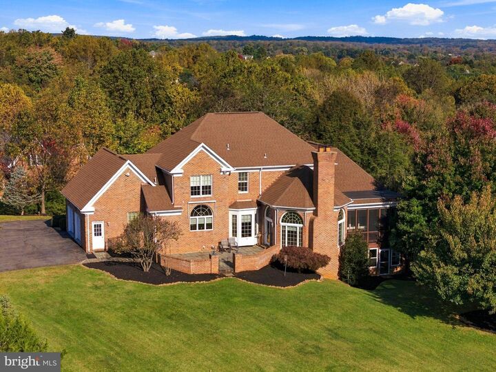 Property Photo:  7835 Wellington Drive  VA 20186 