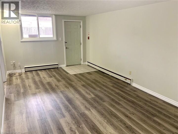 Property Photo:  127 Ann Street  ON N2B 1Y2 