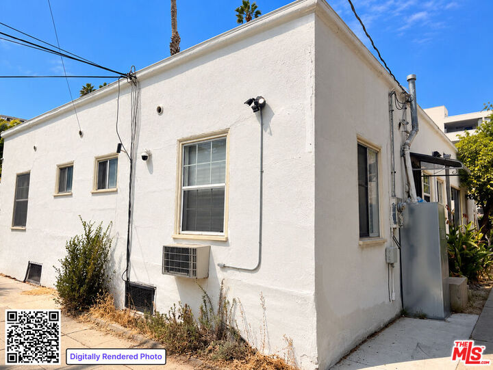 Property Photo: 5736 La Mirada Ave CA 90038