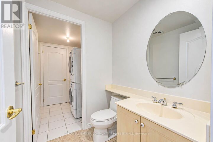 Property Photo: 1900 The College Way 703 ON L5L 5Y8