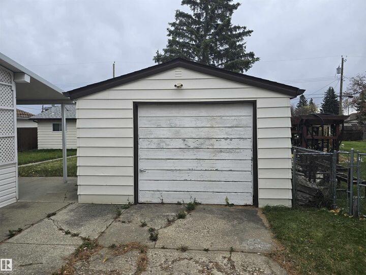 Property Photo: 9717 162 Street NW AB T5P 3L1