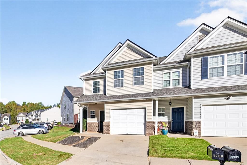 Property Photo: 4766 Beacon Ridge Lane GA 30542