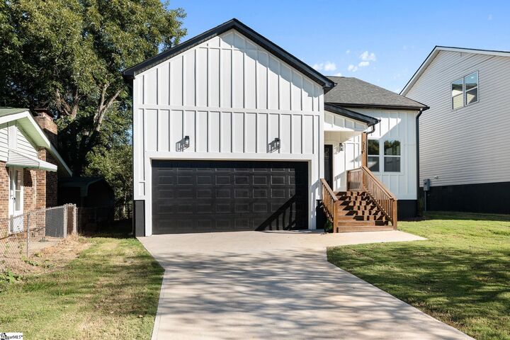 Property Photo: 515B Goldsmith Road SC 29681