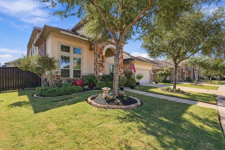 Property Photo:  9918 Hubble Drive  TX 77583 