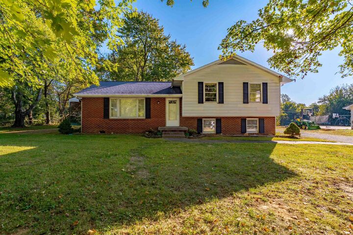 Property Photo: 1107 N Cr 340 W Road IN 47635