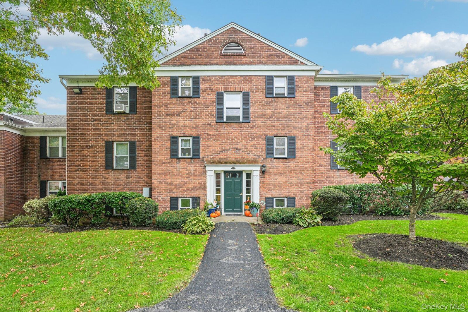 Property Photo:  131 -2 S Highland Avenue A 5  NY 10562 