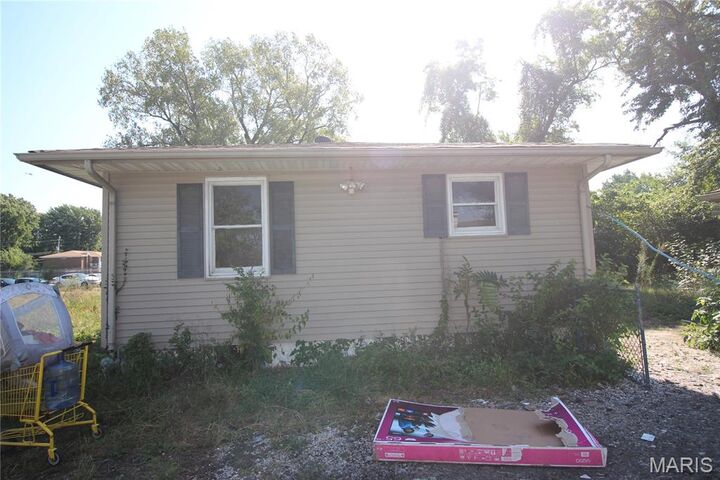 Property Photo:  10 Lee Street  IL 62206 