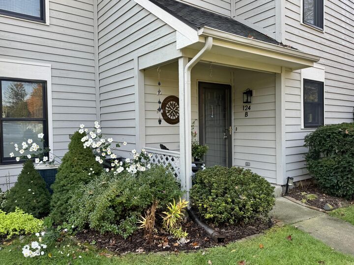 Property Photo: 124 Elizabeth Street MI 49453