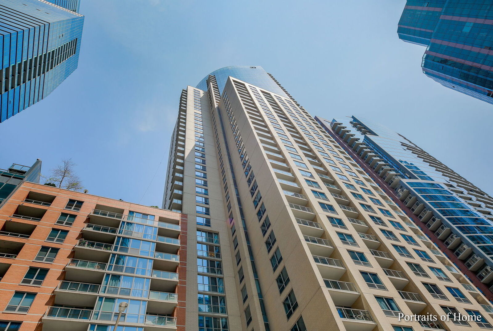 Property Photo: 420 E Waterside Drive 2103 IL 60601