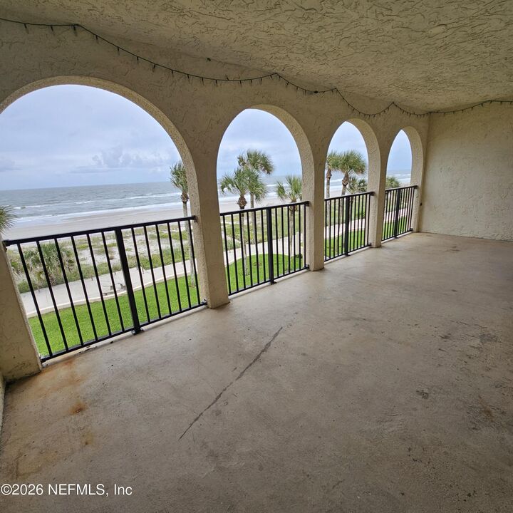 Property Photo: 10 10th Street 21 FL 32233