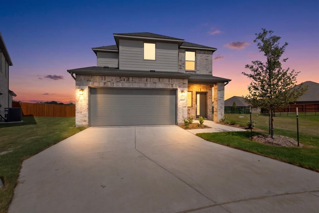 Property Photo: 6001 Kaitlynn Drive TX 75071