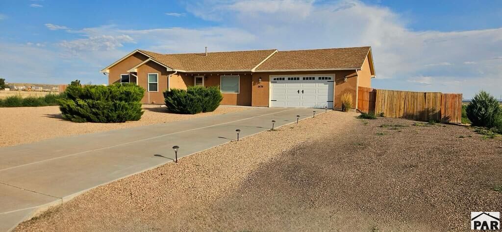 Property Photo:  1676 Parlin Dr  CO 81007 