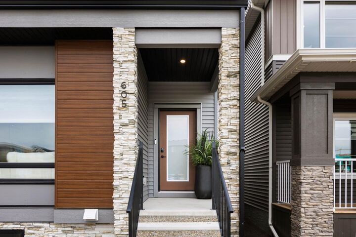 Property Photo:  605 Lambeau Link SE  AB T4A 3R2 