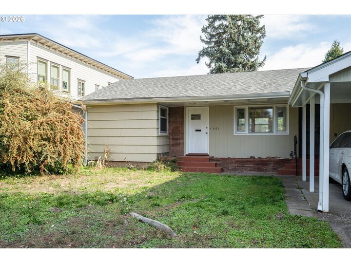 Property Photo: 2171 Madison St OR 97405