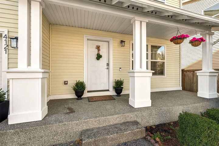 Property Photo: 4121 S 331st Place WA 98023