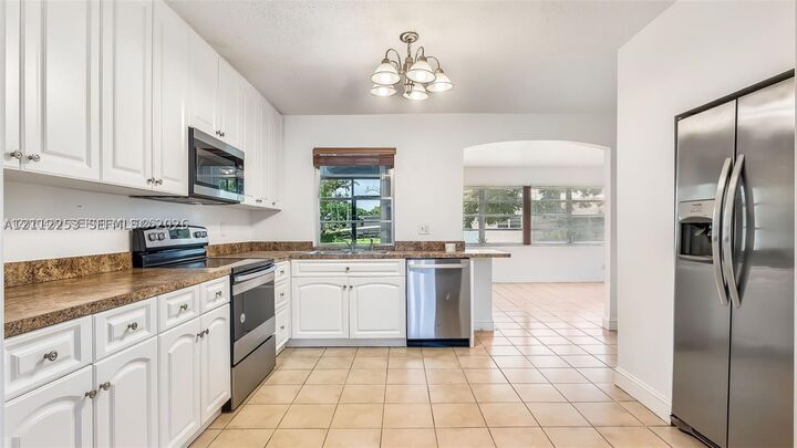 Property Photo:  500 NW 96th Ter  FL 33024 