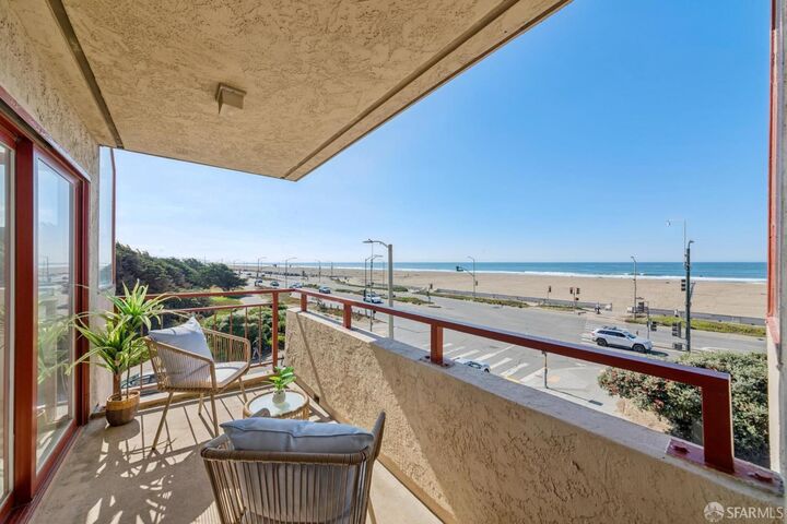Property Photo:  875 La Playa Street 381  CA 94121 