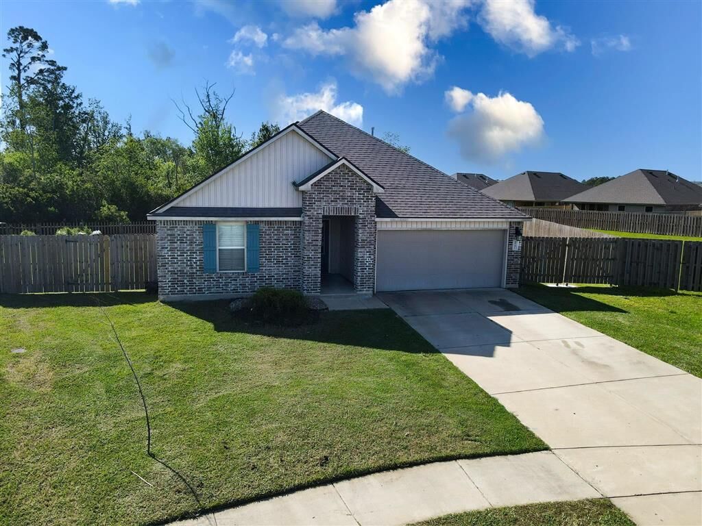 Property Photo:  3741 Barn Owl Drive  LA 70615 