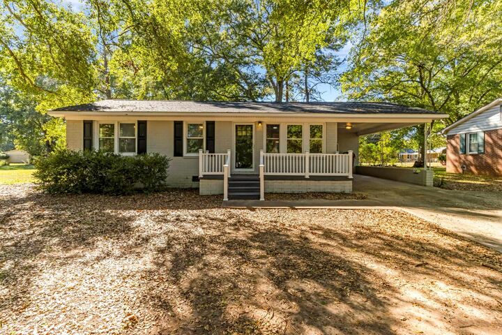 Property Photo:  2005 W Buford Street  SC 29341 