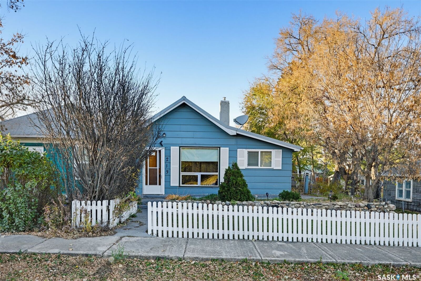 Property Photo: 213 Main Street SK S0K 4Y0