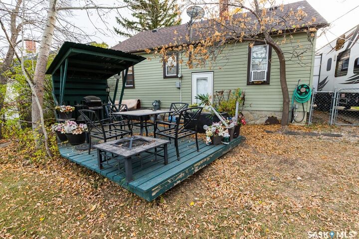 Property Photo:  422 Alberta Avenue  SK S0L 1R0 