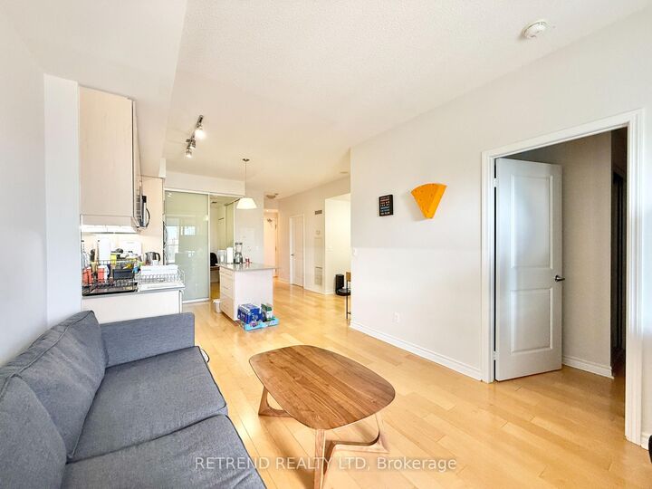 Property Photo:  2885 Bayview Avenue 926  ON M2K 0A3 