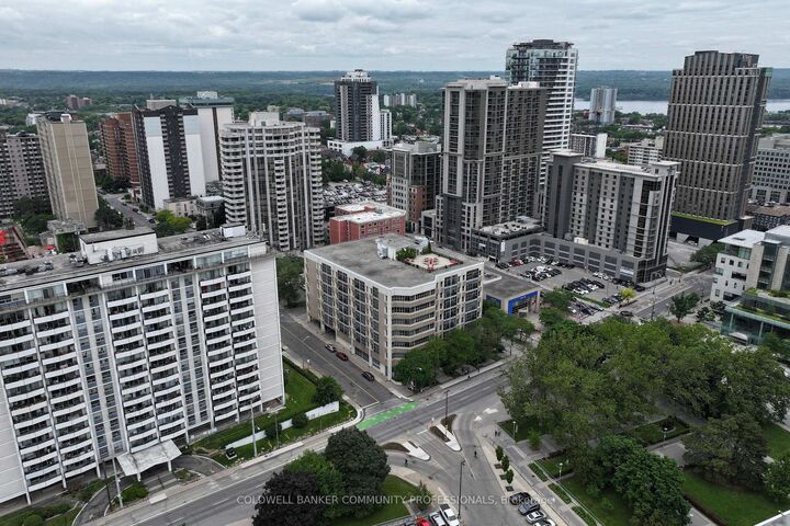 Property Photo:  66 Bay Street S 410  ON L8P 4Z6 