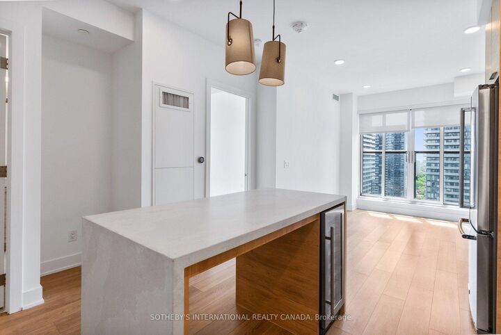 Property Photo:  200 Redpath Avenue 303  ON M4P 0E6 
