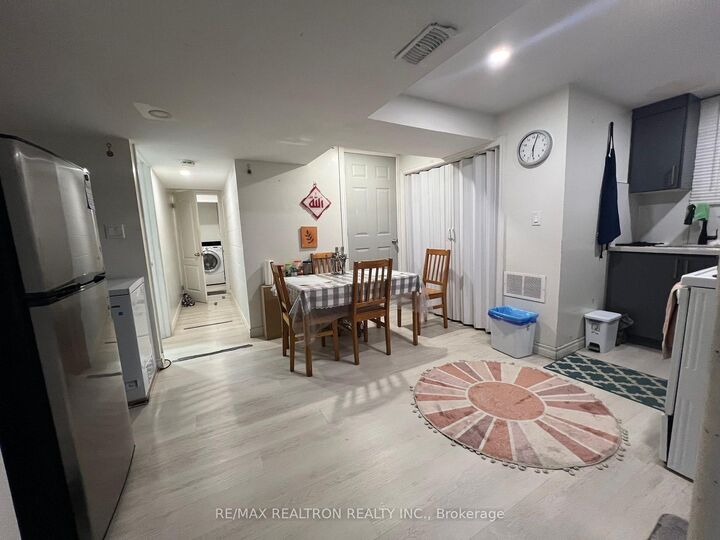 Property Photo:  106 Gradwell Drive Bsmt  ON M1M 2N2 