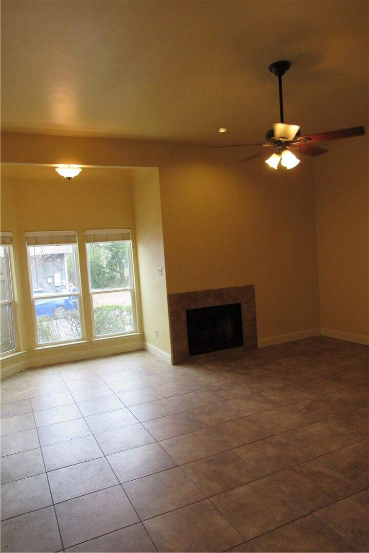 Property Photo: 808 W 29th Street 101 TX 78705
