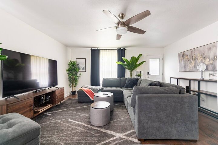 Property Photo: 15217 Sabal Palm Road TX 78724