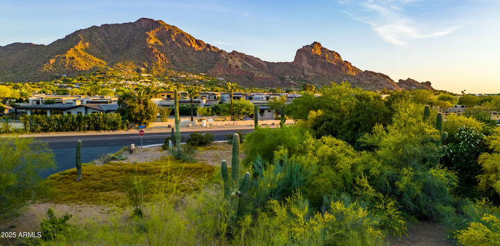 Property Photo:  5702 E Lincoln Drive 1  AZ 85253 