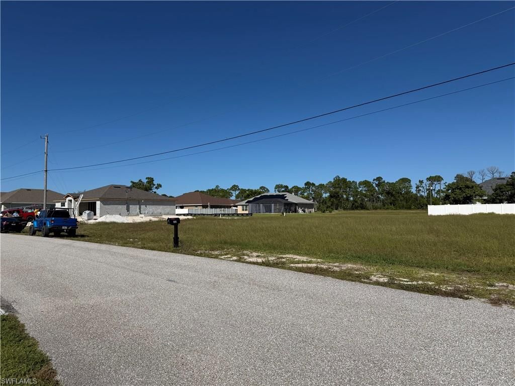 Property Photo: 29 NW 33rd Ter FL 33993