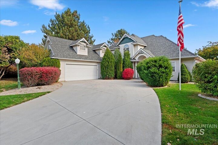 Property Photo:  2118 N Springland Pl  ID 83713 