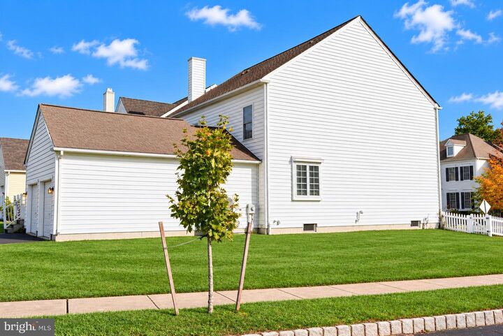 Property Photo:  10 Croft Drive  PA 18923 