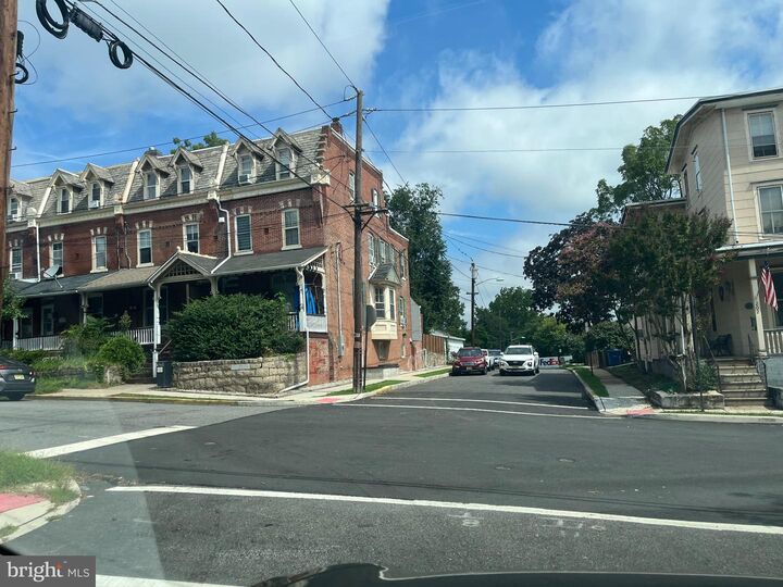 Property Photo:  124 Hunter Street  NJ 08096 