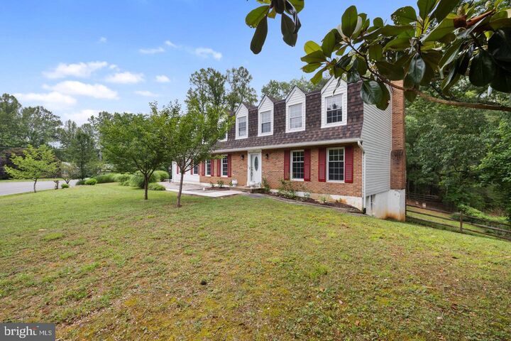 Property Photo: 201 Bay Cove VA 22554