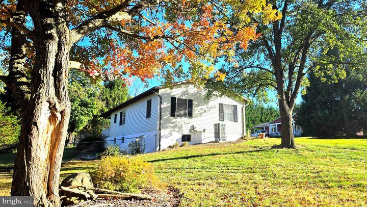 Property Photo: 254 Sunset Drive WV 25411