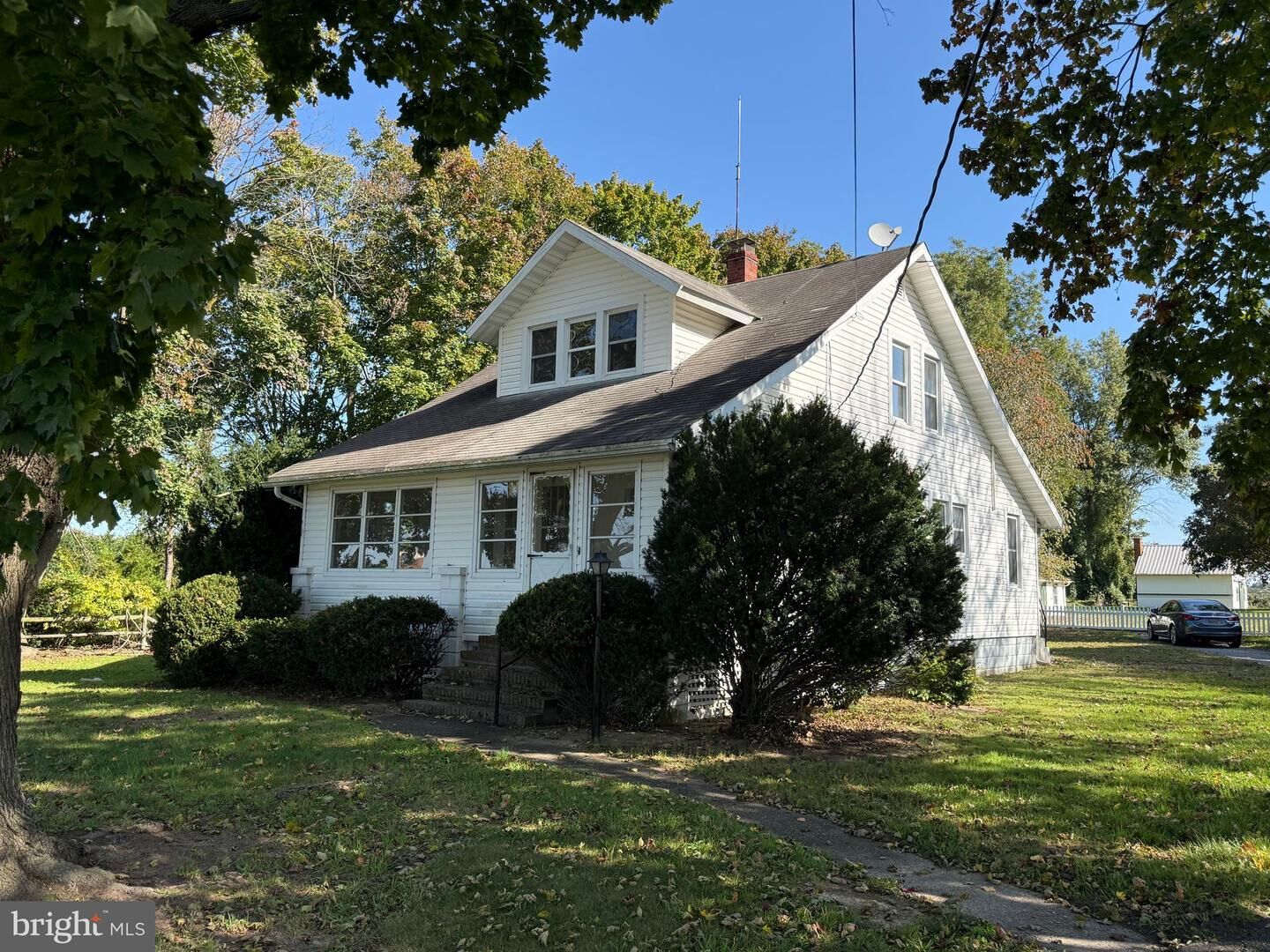 Property Photo:  815 S Dupont Boulevard  DE 19963 