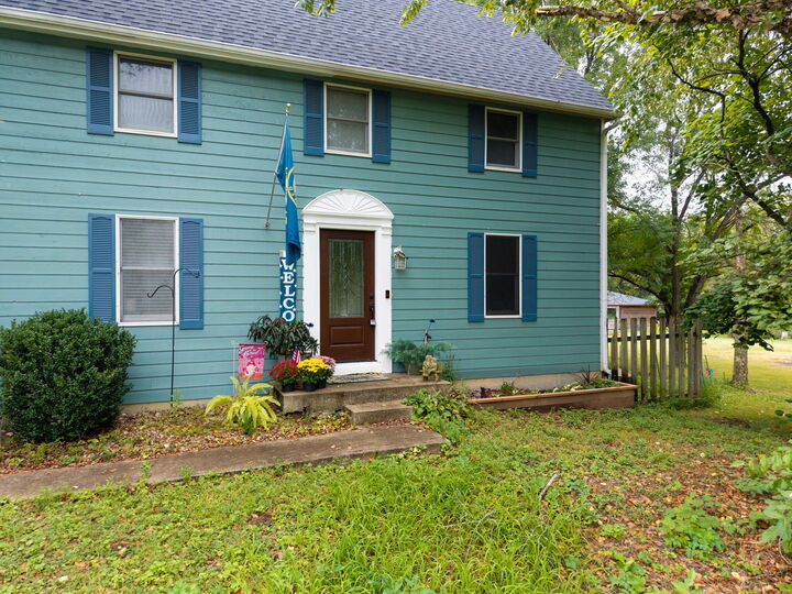 Property Photo: 1630 Saratoga Dr MO 65251