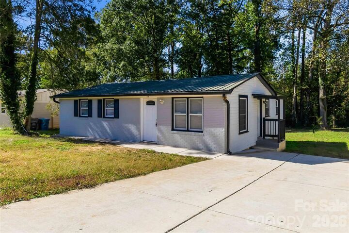 Property Photo:  1146 Rita Avenue  NC 28677 