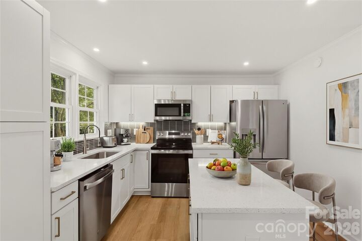 Property Photo: 201 Morlan Park Road NC 28146