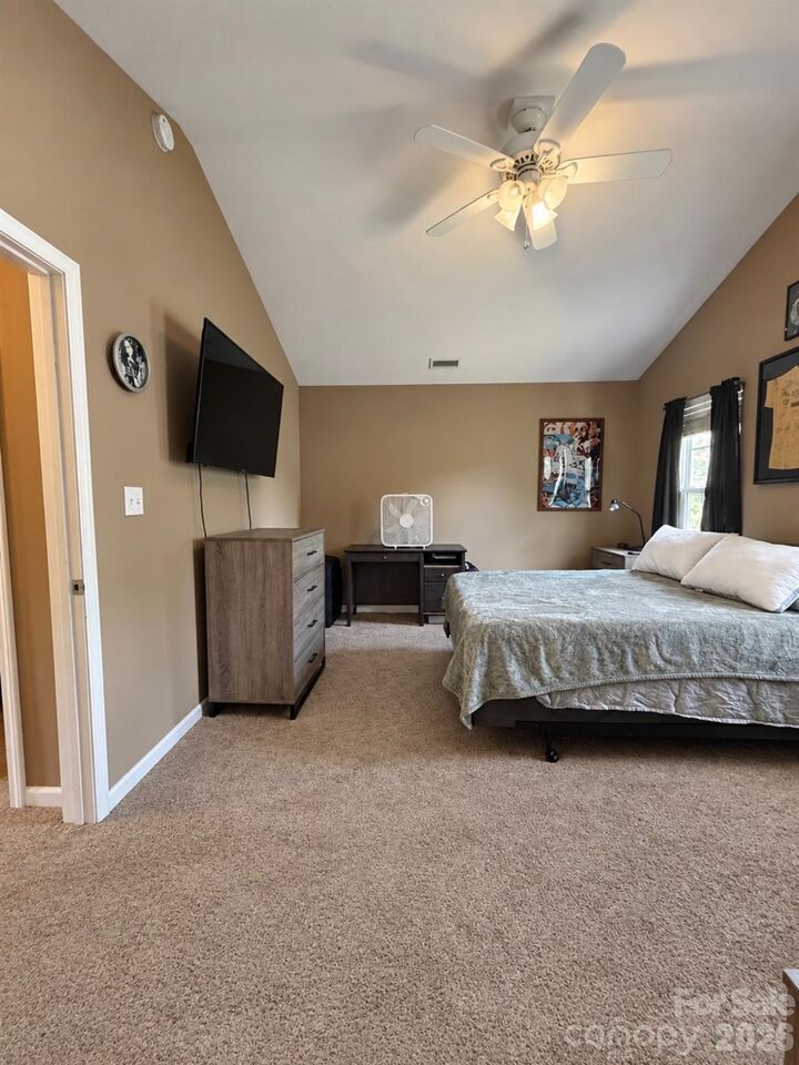 Property Photo: 117 Lookout Point Place NC 28115