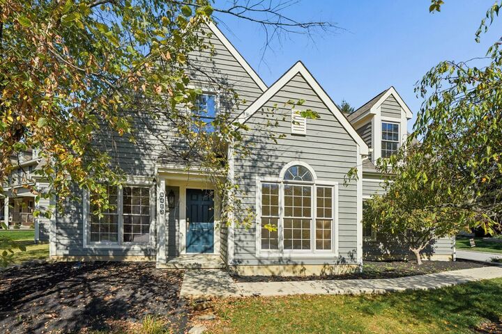 Property Photo:  8412 Greenside Drive  OH 43017 