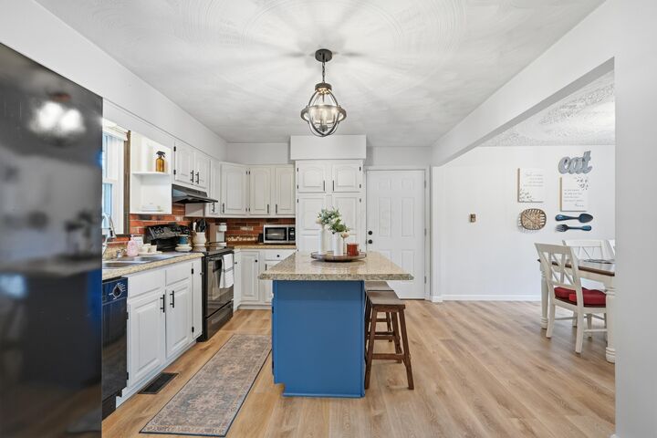 Property Photo:  1105 Shady Lane  OH 44805 