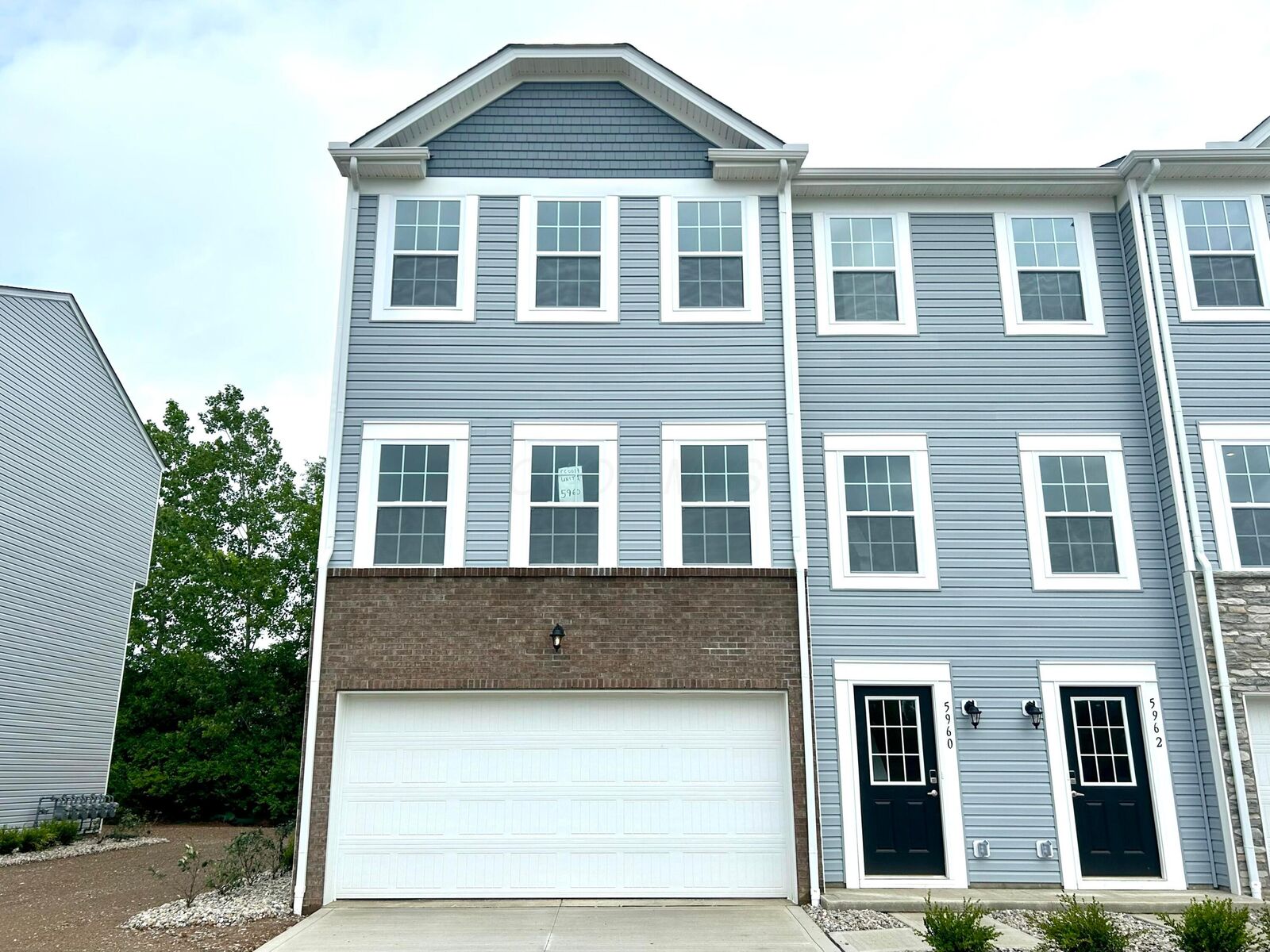 Property Photo:  5960 Abernathy Lane  OH 43232 