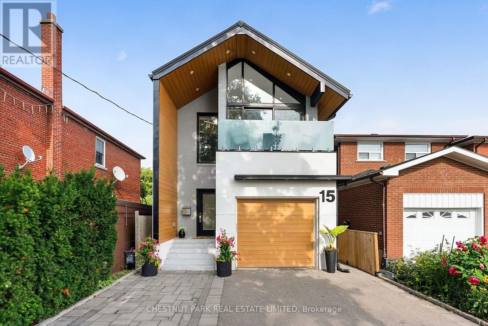 Property Photo: 15 Nineteenth Street ON M8V 3L4